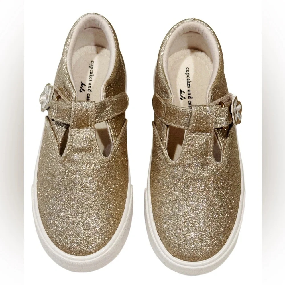 Cupcakes & Cashmere Gold Sparkly shoes